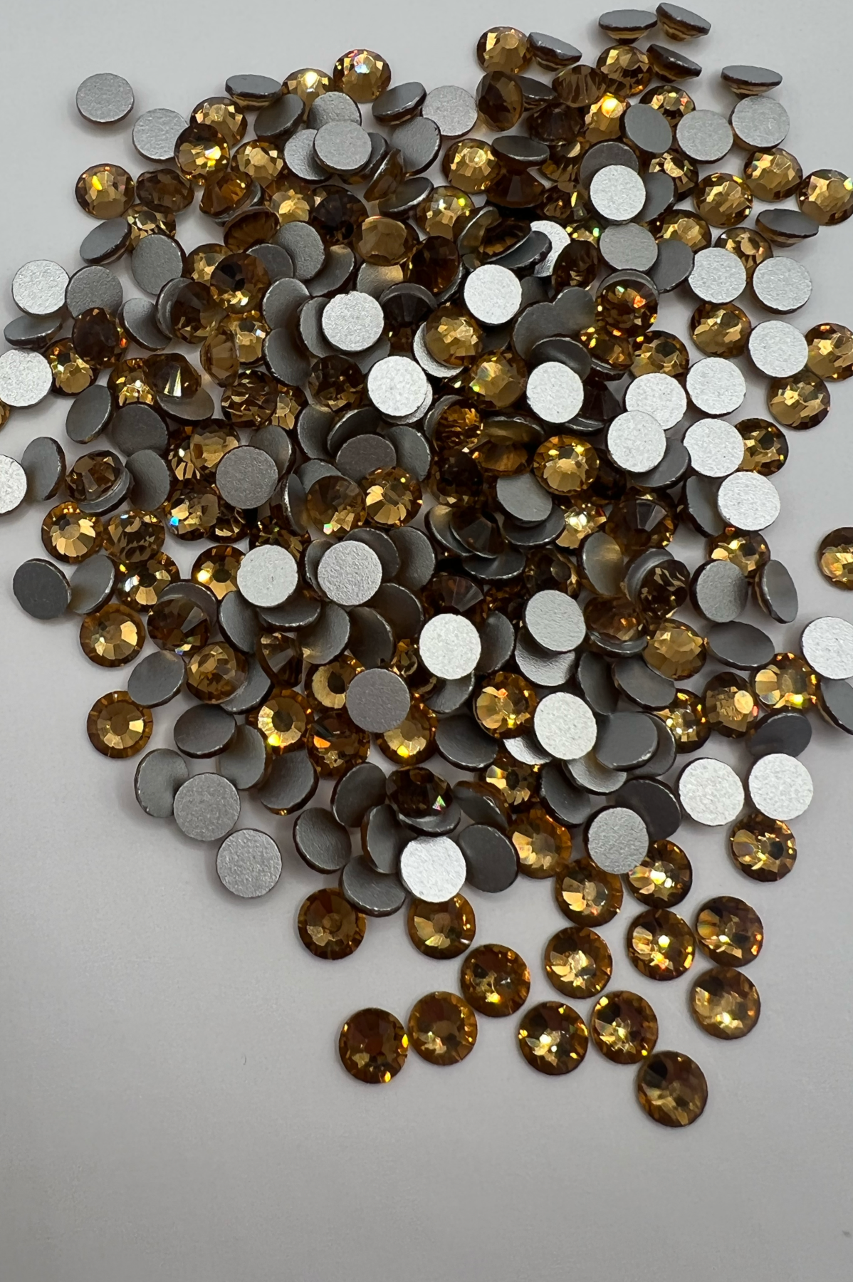 Lt. Colo Topaz Glass